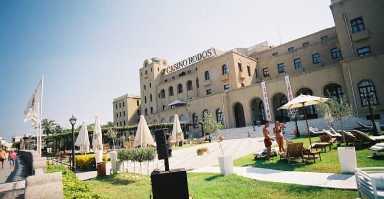 Η πρόσοψη του Casino Rodos